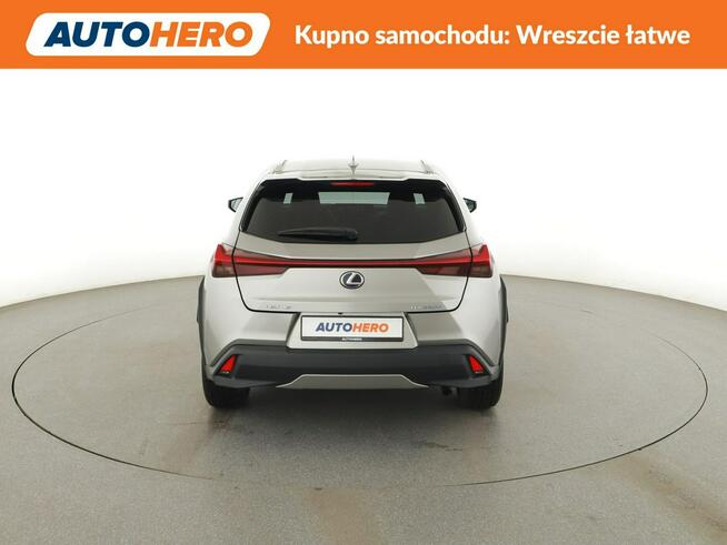 Lexus UX FV23% 4x4 full LED navi klima auto kamera cofania