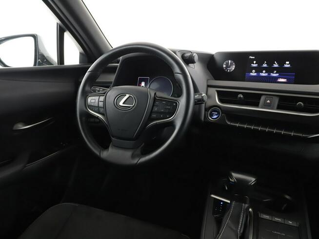 Lexus UX FV23% 4x4 full LED navi klima auto kamera cofania
