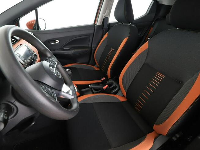 Nissan Micra Klimatyzacja Czujniki parkowania Podgrzewane fotele USB