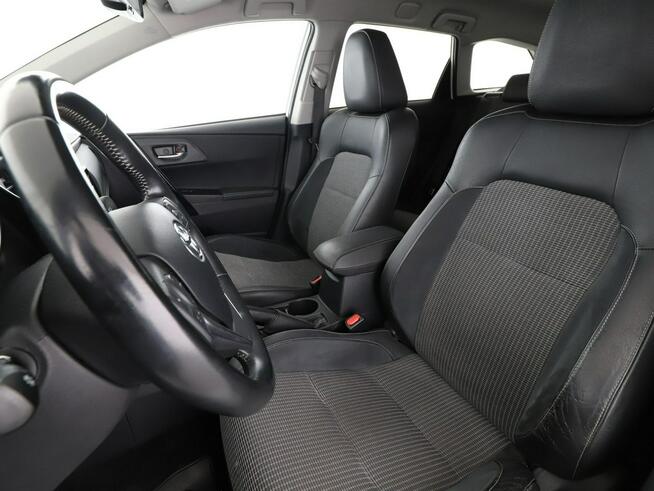 Toyota Auris HEV full LED półskóra kamera i czujniki parkowania klima auto grzane f