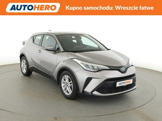 Toyota C-HR HEV kamera klima-auto tempomat hak LED