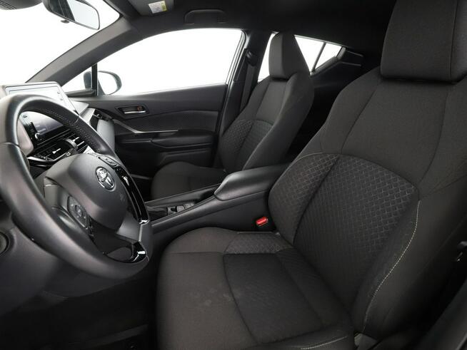 Toyota C-HR HEV kamera klima-auto tempomat hak LED