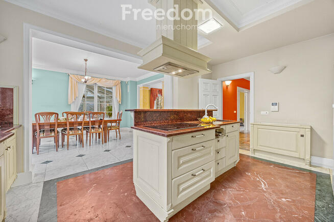 Rezydencja w Izabelinie przy Kampinosie