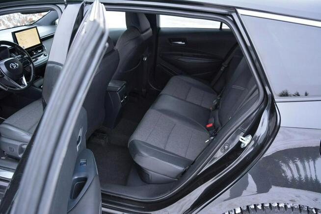 Toyota Corolla Lift FullLed RadarAcc BLIS As.Pasa Navi Kamera KeylessGo Aso Alu17"