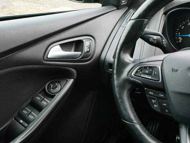 Ford Focus 1.0 E-Bst 140KM Eu6 Kombi -ST Line -Navi -Ksenony -Nowy rozrząd +Koła