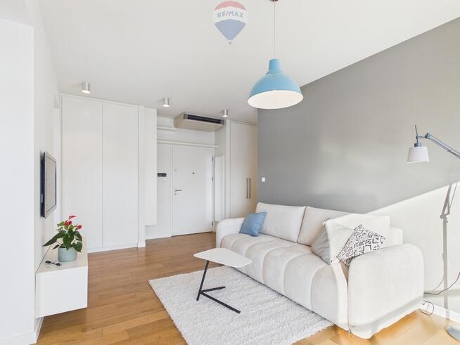 3 pokoje, ul. Kolejowa, metro, 64m2