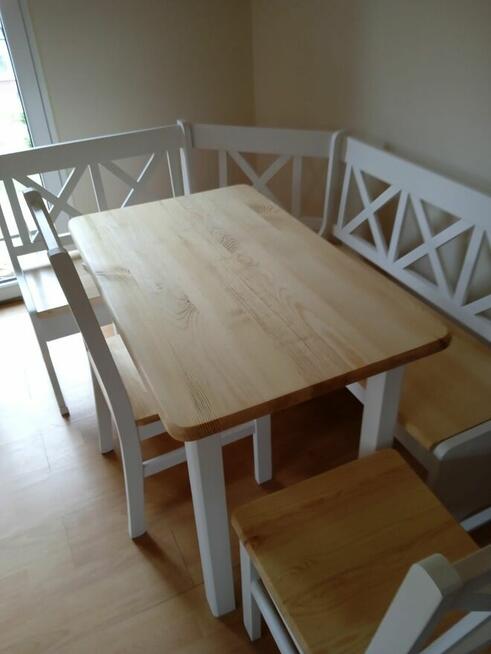 Ława narożna, stół, krzesła z drewna. Zestaw kuchenny nowy.