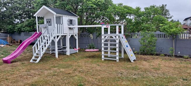 Domek dla dzieci z wieżyczką/ plac zabaw