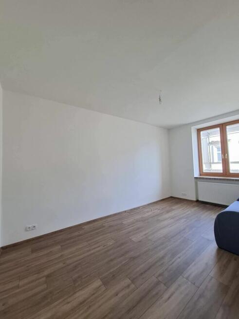 Trzypokojowe, Nowowiejskiego 2