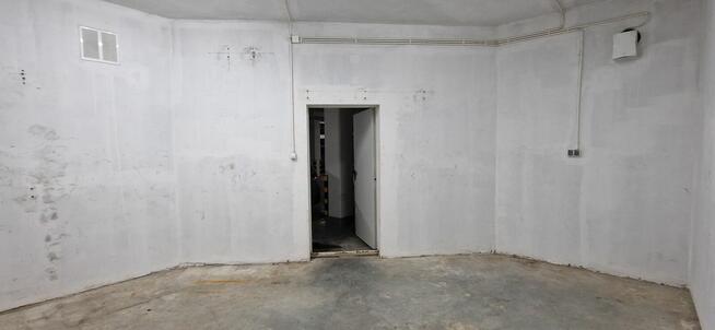 Magazyn lokal - powierzchnia 20m2, prąd, oświetlenie, suchy