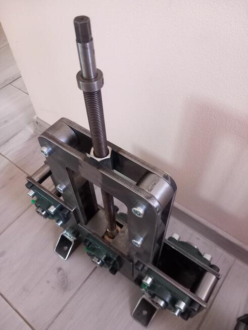 Solidna gotowa rama giętarki do profili i rur stalowych