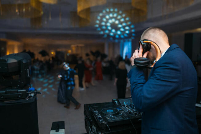 DJ na imprezę okolicznościową: 18,30,40, wesele, poprawiny