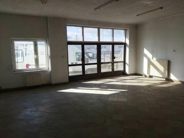 OKAZJA! Lokal handlowy w topowej lokalizacji – szybka sprzed