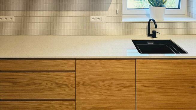 Blat kuchenny z konglomeratu - na wymiar, montaż