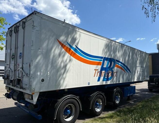 Naczepa z wydmuchem Wywrotka do paszy zboza sruty