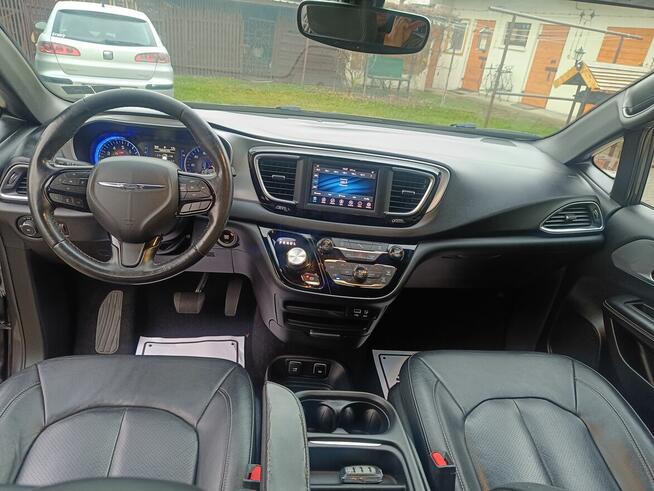 Auto kosmetyka, czyszczenie tapicerki samochodowej