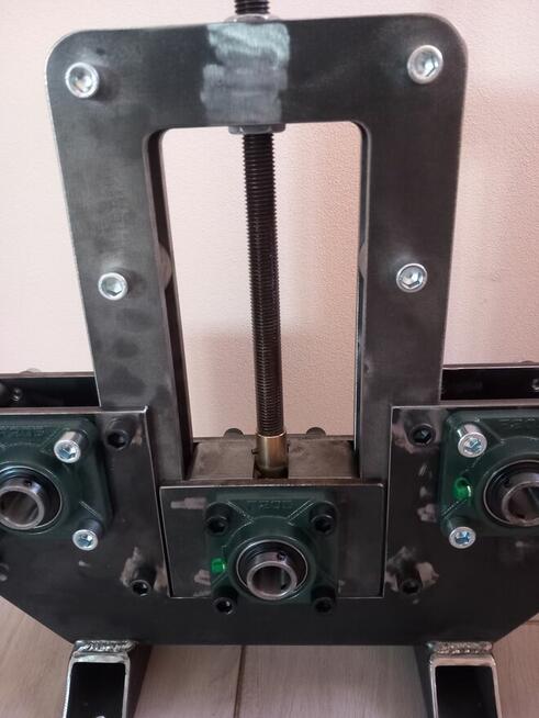 Solidna gotowa rama giętarki do profili i rur stalowych