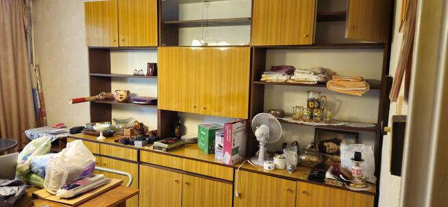 Lodówka, Meblościanka, szafa, fotel, kanapa