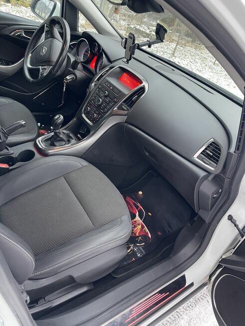 Sprzedam Opel astrę J 1.8 turbo 180km