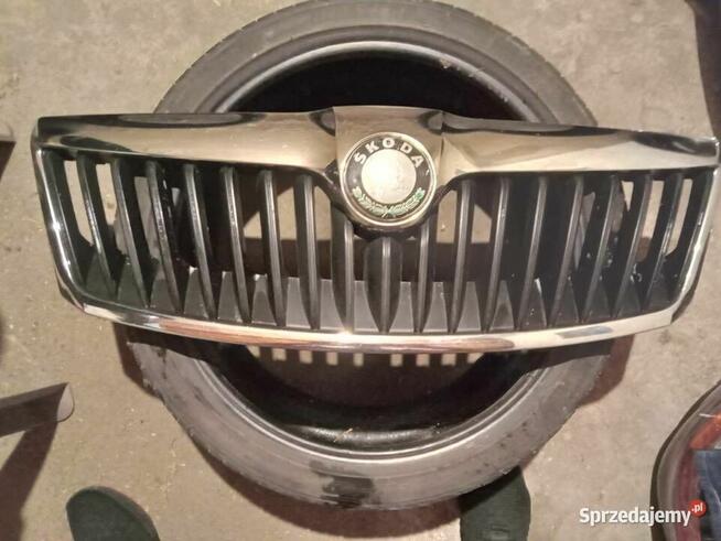 Skoda OE 1Z0853651CGrill