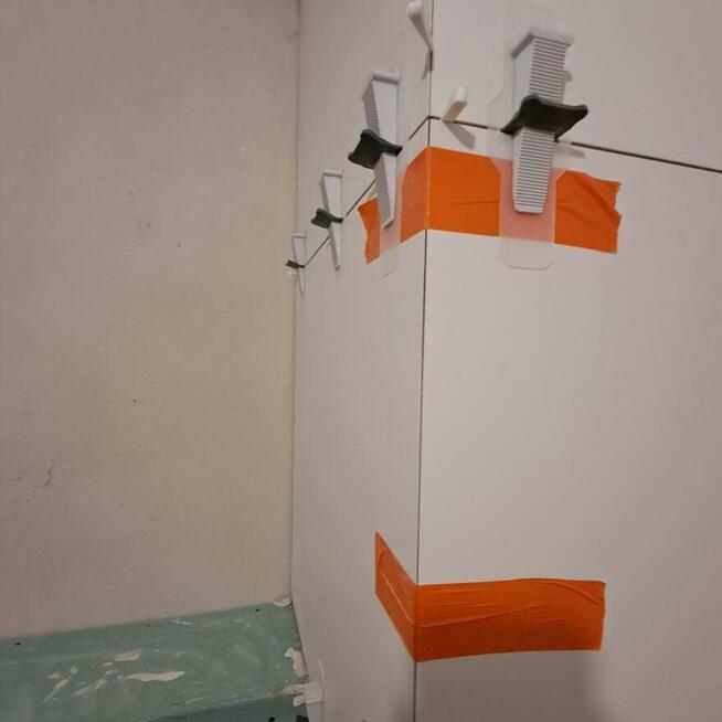 Łazienki Biały Montaż