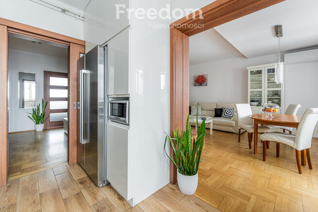 Rozkładowe 3-pokoje/Duży balkon/Klimatyzacja