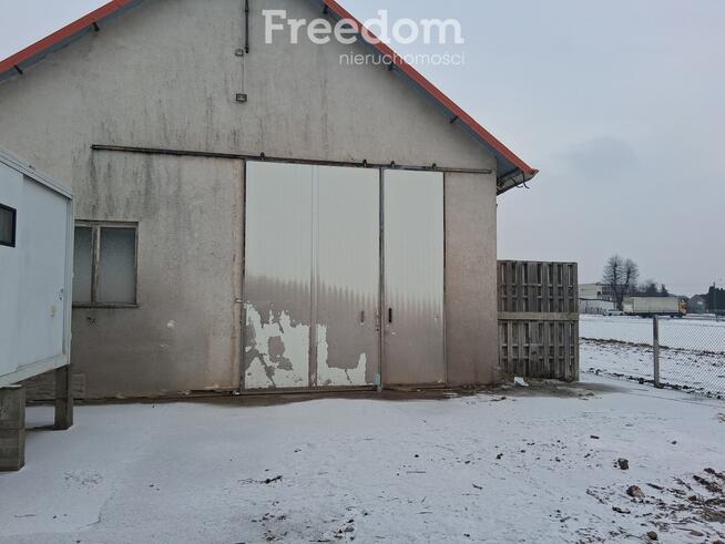 Hala magazynowo- produkcyjno- usługowa.