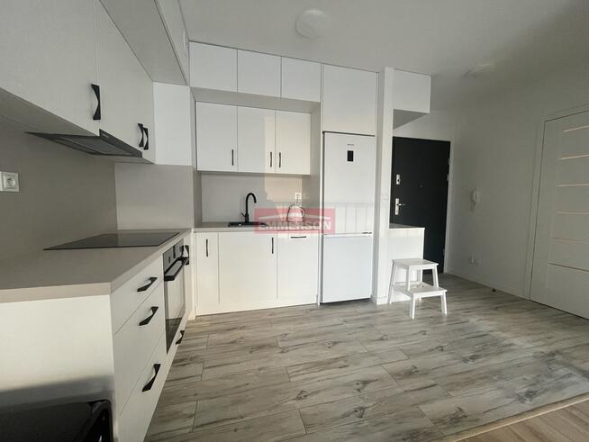 Miejsce p. i komórka w cenie, Tramwaj,