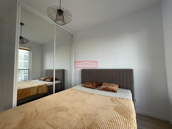 Miejsce p. i komórka w cenie, Tramwaj,