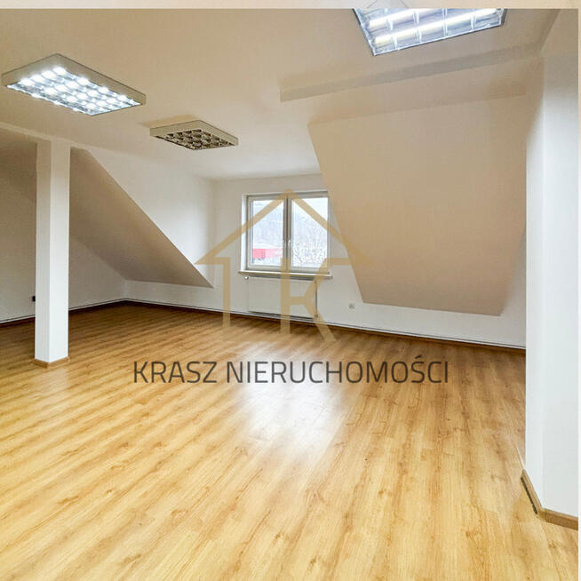 Przestronny i pełen światła lokal do wynajęcia
