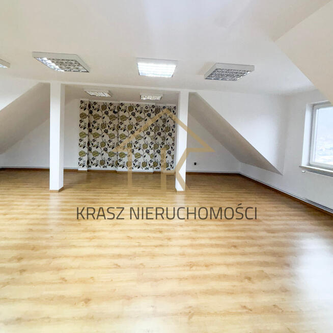 Przestronny i pełen światła lokal do wynajęcia