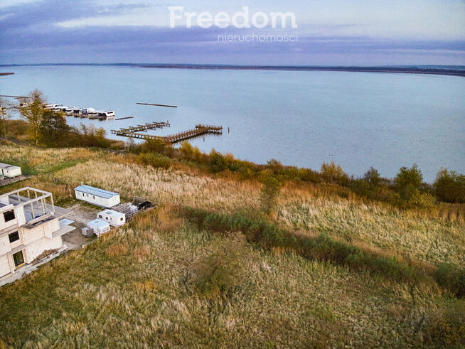 Mielno. Idealna lokalizacja nad linią brzegową.