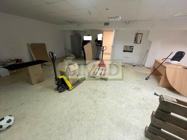 Parter,ogrzewany,suchy magazyn,ochrona ,dostęp24h