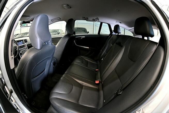 Volvo V60 Cross Country 2.0 150KM D3 Skóra Navi Led Climatronic Pdc