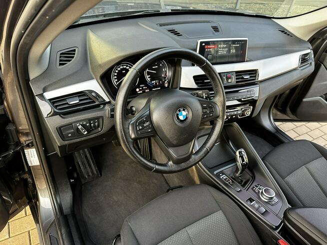 BMW X1 8xAlu, I Rej.2020r. LED, Navi, Grzane fotele, Ele.Klapa, Hak,GWARANCJA