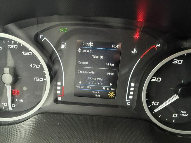 iveco daily 70c18 wywrotka do 3,5t, miller, hak, klimatyzacja