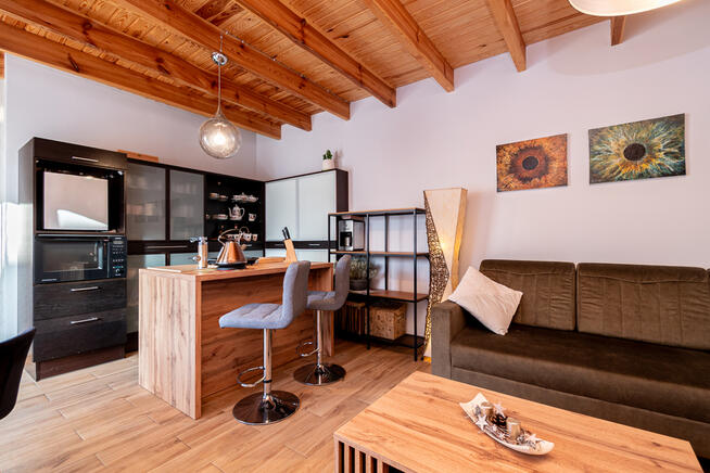 Na sprzedaż przestronny dom parterowy z garażem