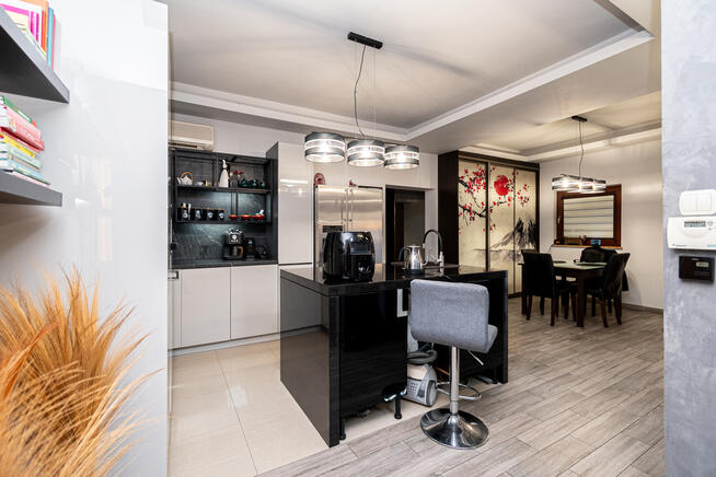 Na sprzedaż przestronny dom parterowy z garażem