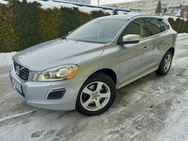 Volvo XC 60 2.0D 5-Cylindrów R-Design Skóry Bi-Xenony El.Klapa 2Kpl Kół Jak Nowy