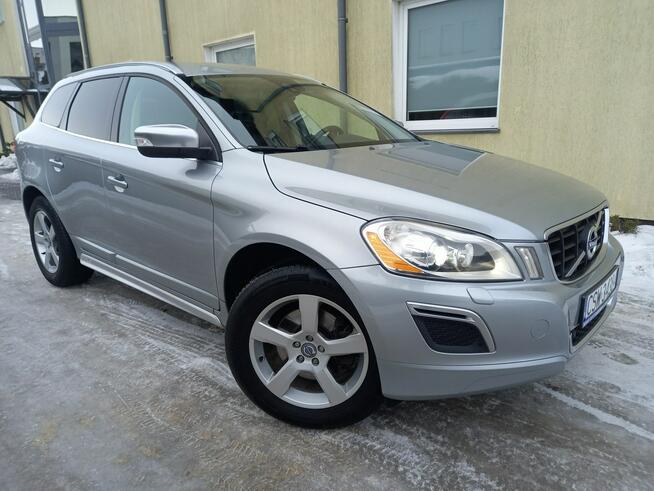 Volvo XC 60 2.0D 5-Cylindrów R-Design Skóry Bi-Xenony El.Klapa 2Kpl Kół Jak Nowy