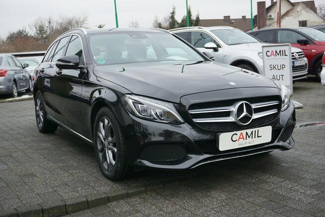 Mercedes C 180 zarejestrowany, ubezpieczony