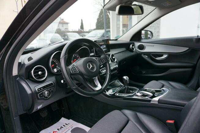 Mercedes C 180 zarejestrowany, ubezpieczony