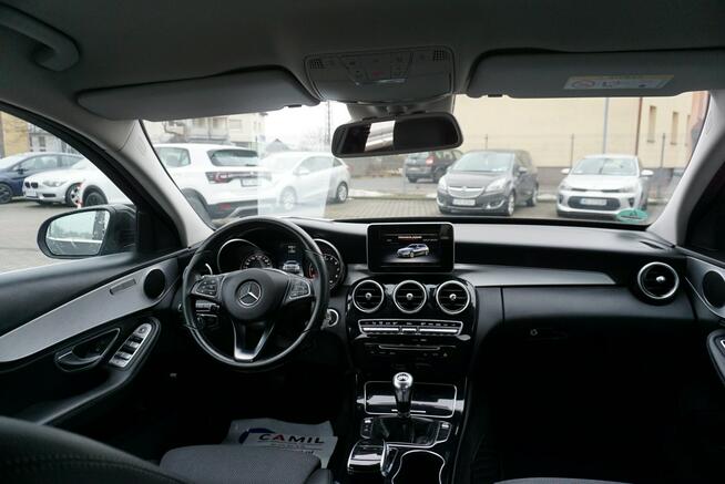 Mercedes C 180 zarejestrowany, ubezpieczony