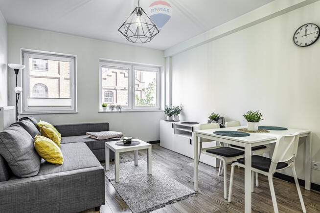 Wilczak Nowe umeblowane balkn, miejsce w hali