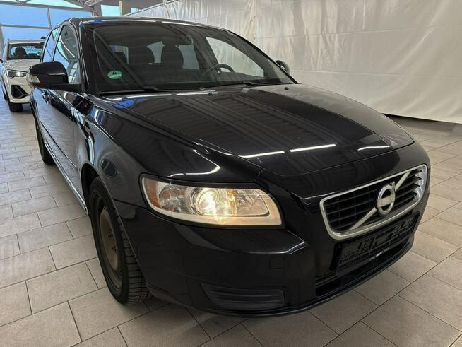 Volvo V50 Kinetic 2.0D 150Km CZUJNIKI serwis BEZWYPADEK 2011