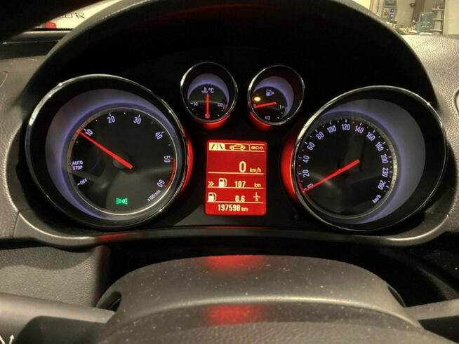 Insignia 2.0 D 130km skóra BIXENON led NAVI serwis BEZYWPADEK 2014