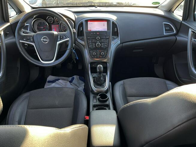 Astra 2.0 Exklusiv 165km NAV bi-xenon SKÓRA pakiet zimowy SERWIS 2014