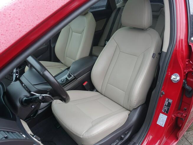 Hyundai i40 2,0i Xenon Panorama Skóra Navi FullOpcja AUTOMAT VIP Gwarancja