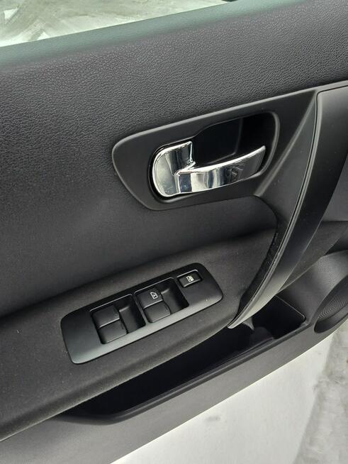 Nissan Qashqai 1,6Benz DUDKI11, tempomat,klimatyzacja,serwis,hak,GWARANCJA