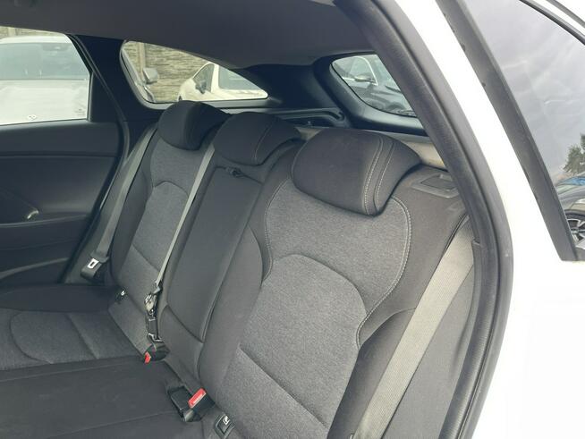 Hyundai i30 1.5l LED HAK Kamera Podgrzewanie Klimatronik